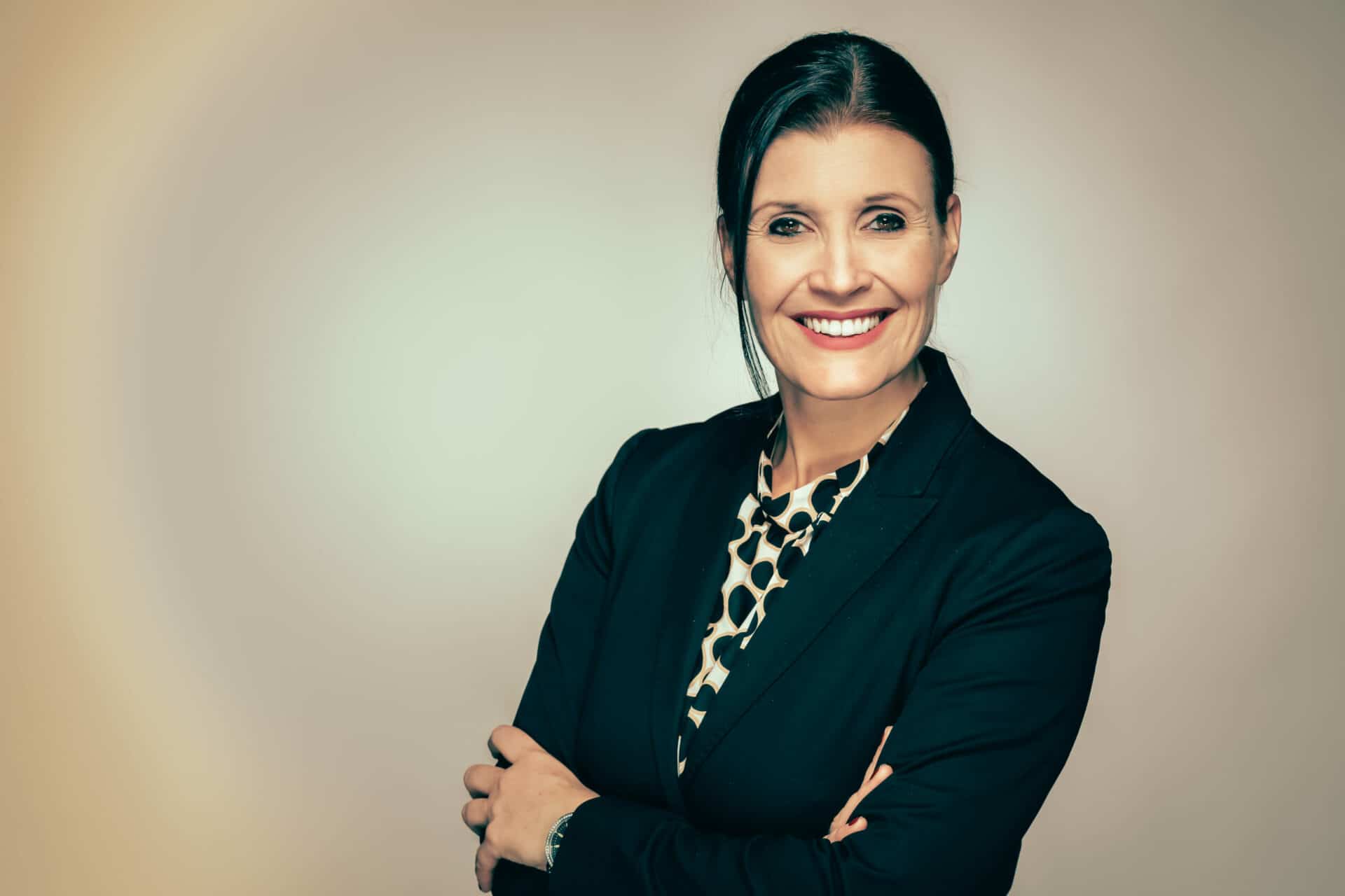 Sabrina von Nessen - Ihre erfahrene Business Mentorin, Keynote Speakerin und Autorin